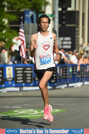 Boston's Run To Remember-40103