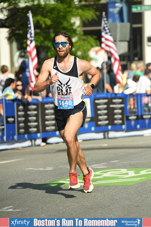 Boston's Run To Remember-40171