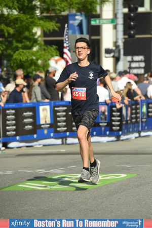 Boston's Run To Remember-40594