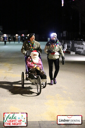 2019 Yule Light Up The Night_Finish13442