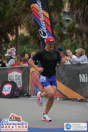 2024 Clearwater Marathon Running Festival Sunday Finish-10017
